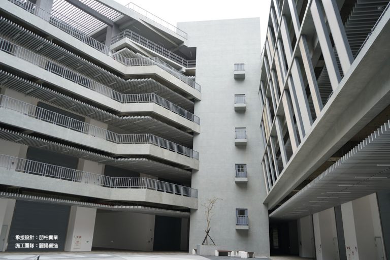 台中精密-後製清水模